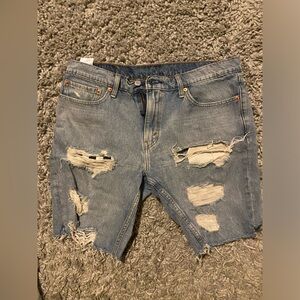 Men’s Levi’s jean shorts